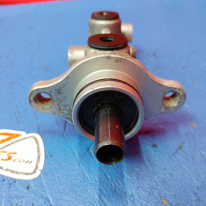 RHD Brake Master Cylinder   Mazda Rx7 FD3S FD S6B14/8