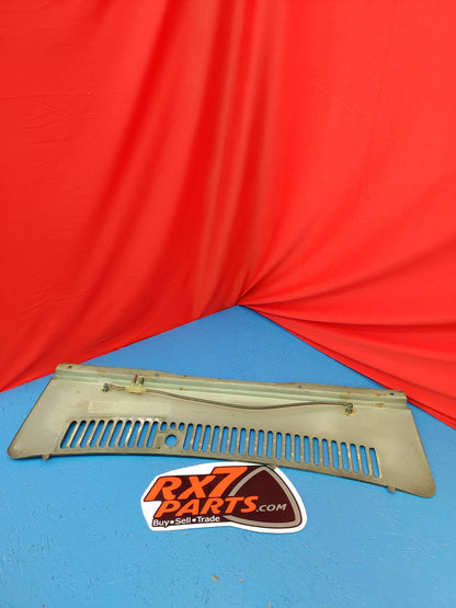 FB Cowl Vent  FB Mazda Rx7 FB3S FB S4B0LB/9