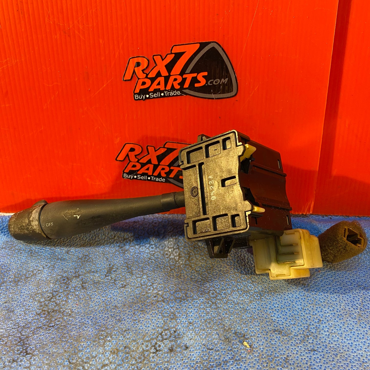 Nissan Headlight and Turn Signal Switch Column Stalk 14506  S7B6/1
