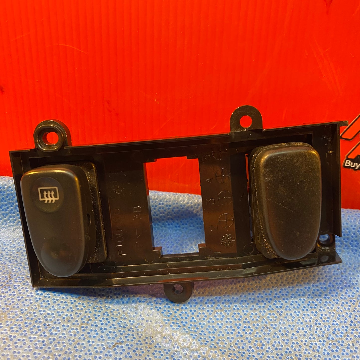 RHD Center Console Switch Bracket with Defrost Switch and Blank F100:66:468 Mazda Rx7 FD3S FD S5B11/2