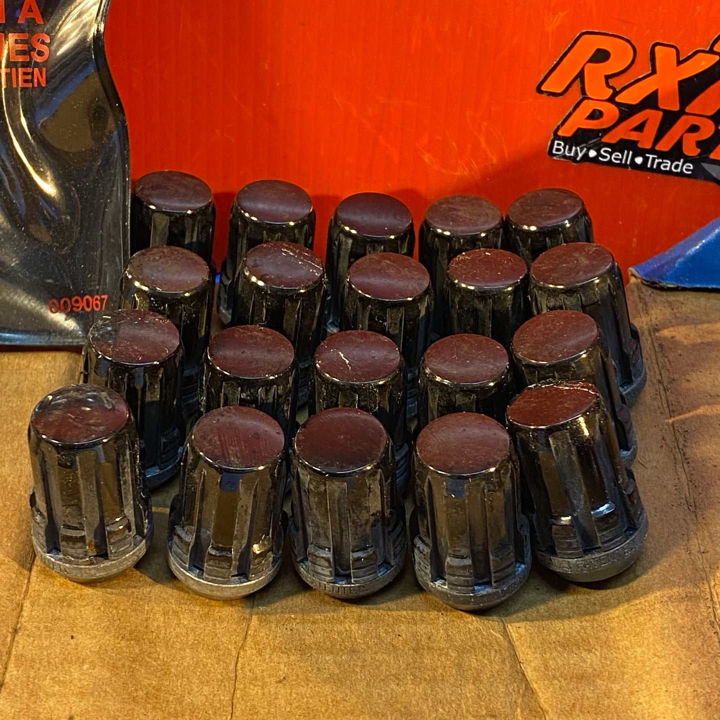 McGard Spline Drive Lug Nut Set with tool key   S7B6/10