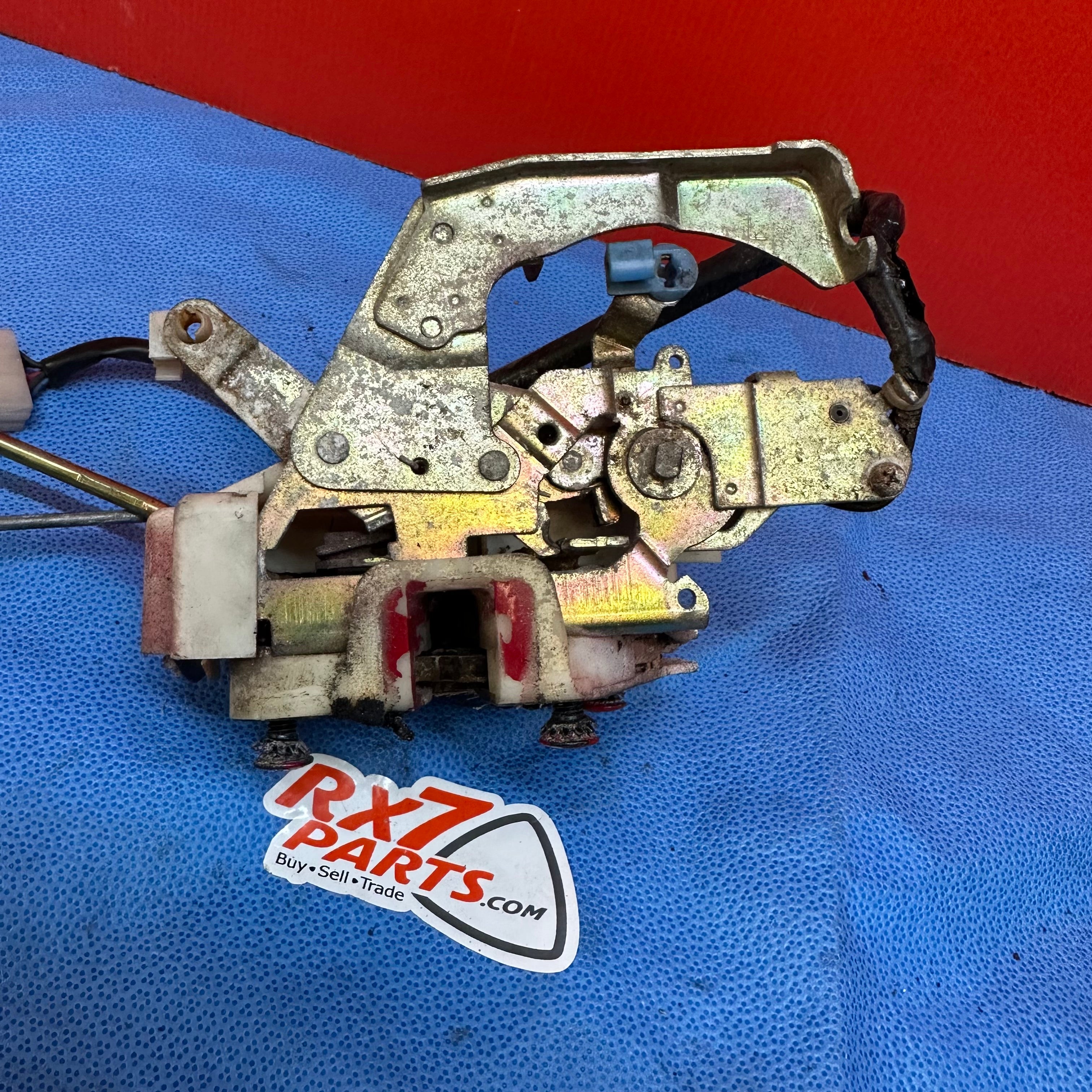 Genuine GM Door Lock Latch Actuator – Rear Left Driver For 2007-2012 Chevy GMC Trucks & SUVs
