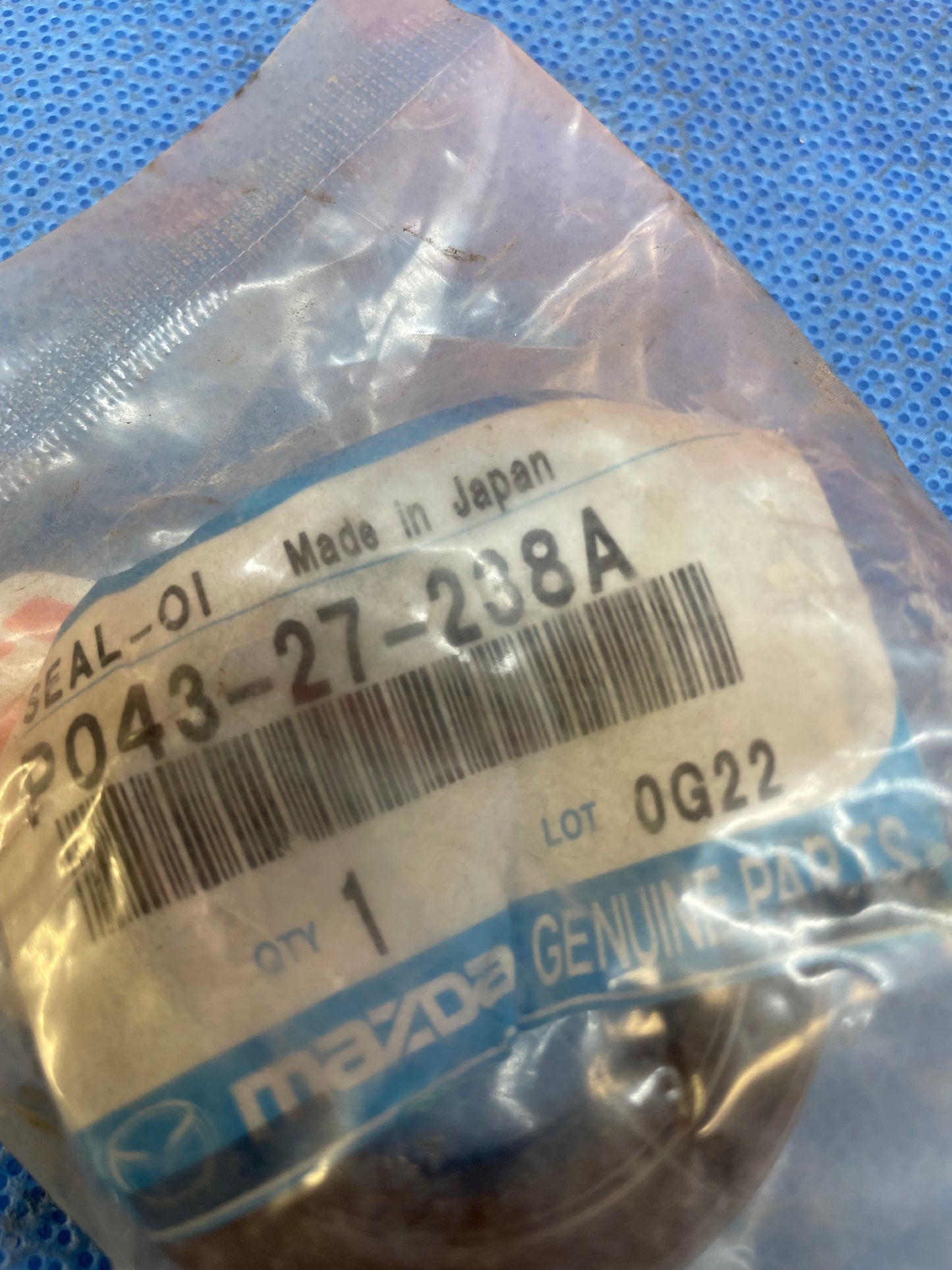 LHD, RHD OEM Axle Shaft Seal P043 27 238A Mazda Rx7 FD3S FD S4B8AXLS