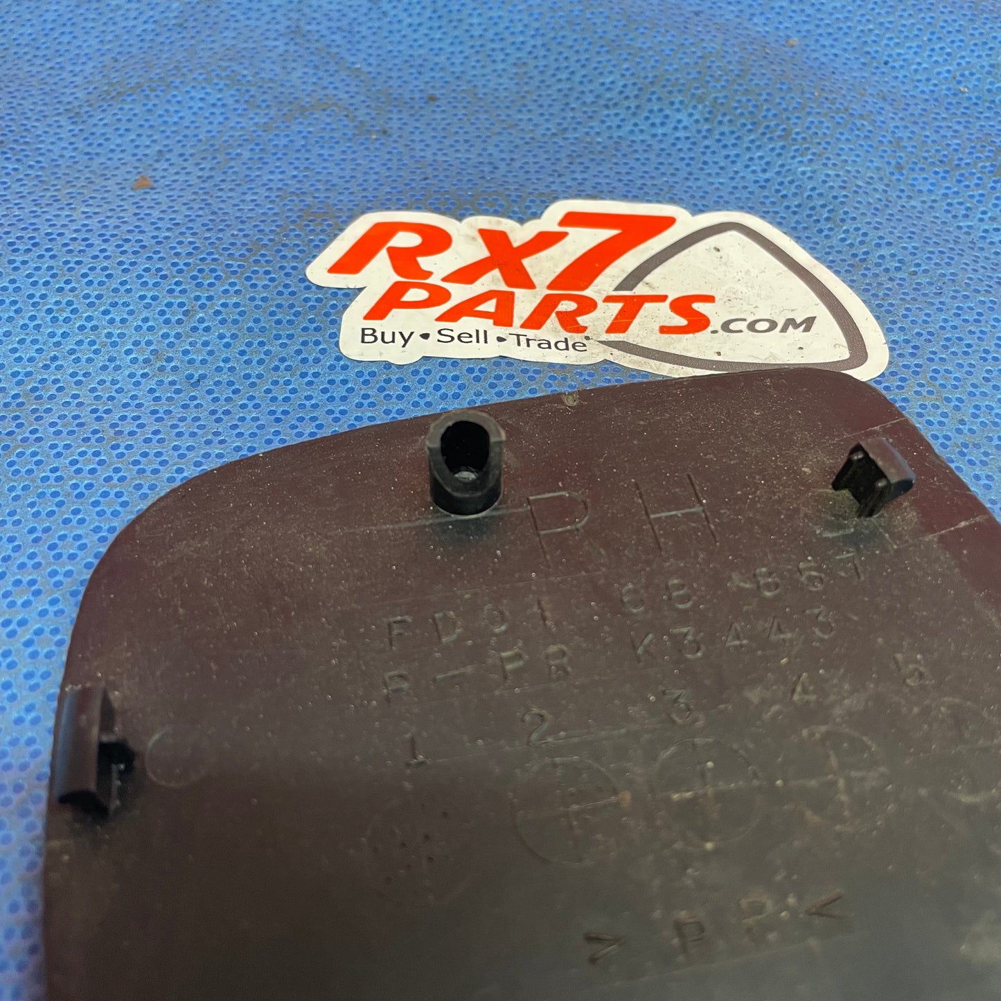 LHD, RHD Rear Plastic Cover Seat Belt Trim FD01 68 857 Mazda Rx7 FD3S FD S5B3RHTT