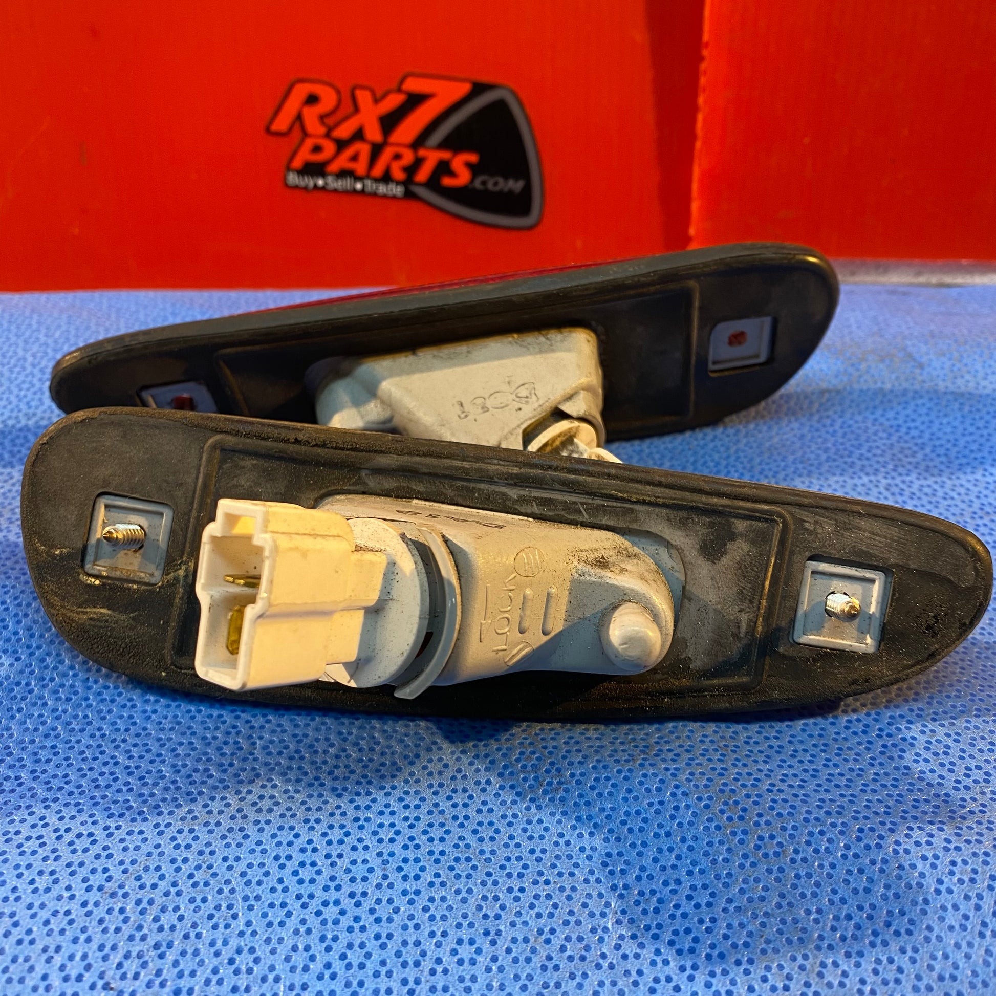 LHD, RHD Stanley Rear Side Marker : Pair Mazda Rx7 FD3S FD S4B10SM1P - RX7Parts