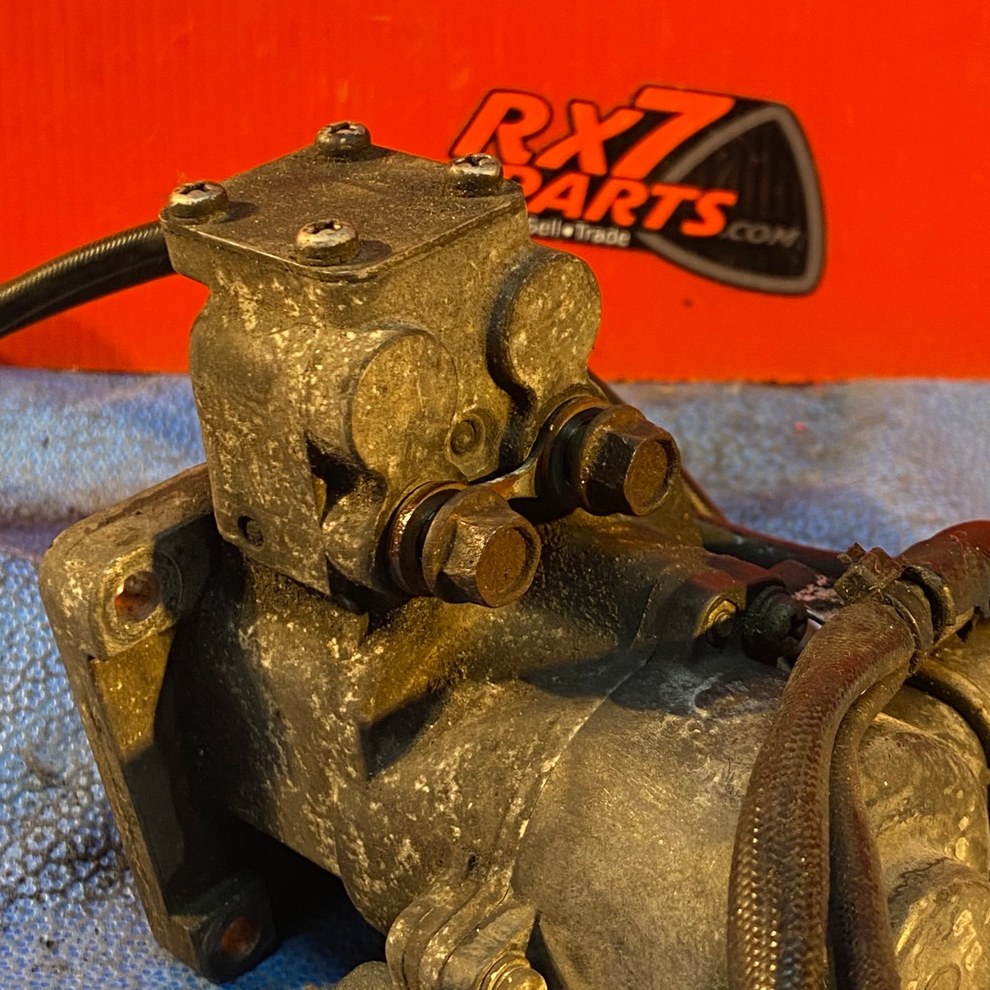 LHD, RHD Oil Metering Pump Assembly   Mazda Rx7 FD3S FD S7B1/11