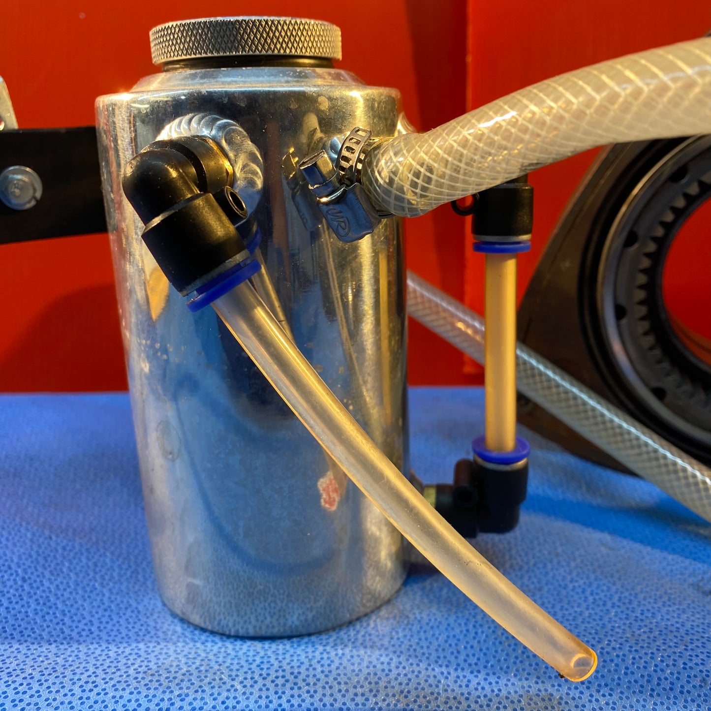 LHD, RHD Weapon:R Universal Aluminum Coolant Overflow Tank 18 FL OZ  826:211:101  S4B10WROT