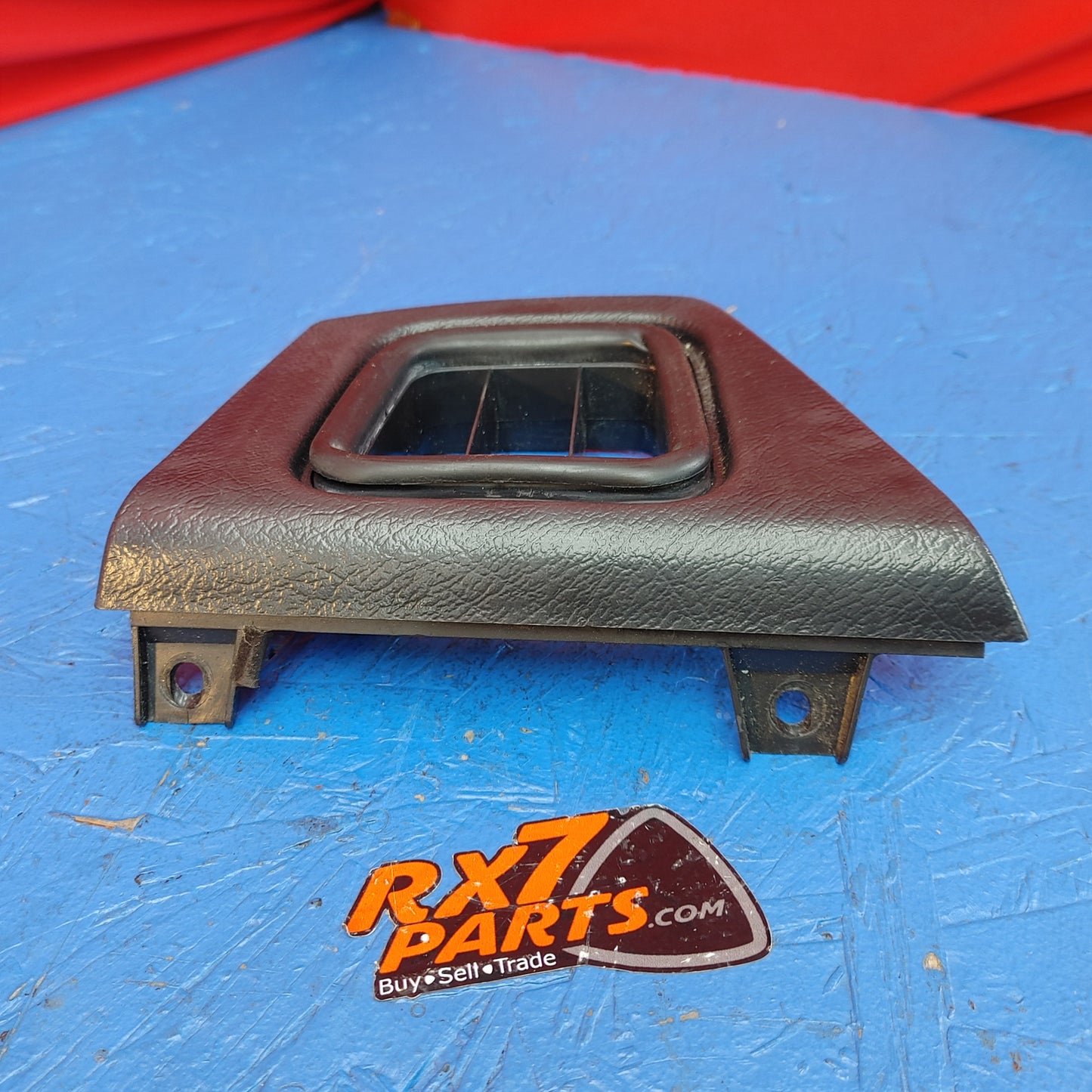 LHD RX7 FC LEFT Dash Side Vent with Rubber Molding FB01-64-921 RX7 FC FC3S 79 - 85 Mazda s6b29/4