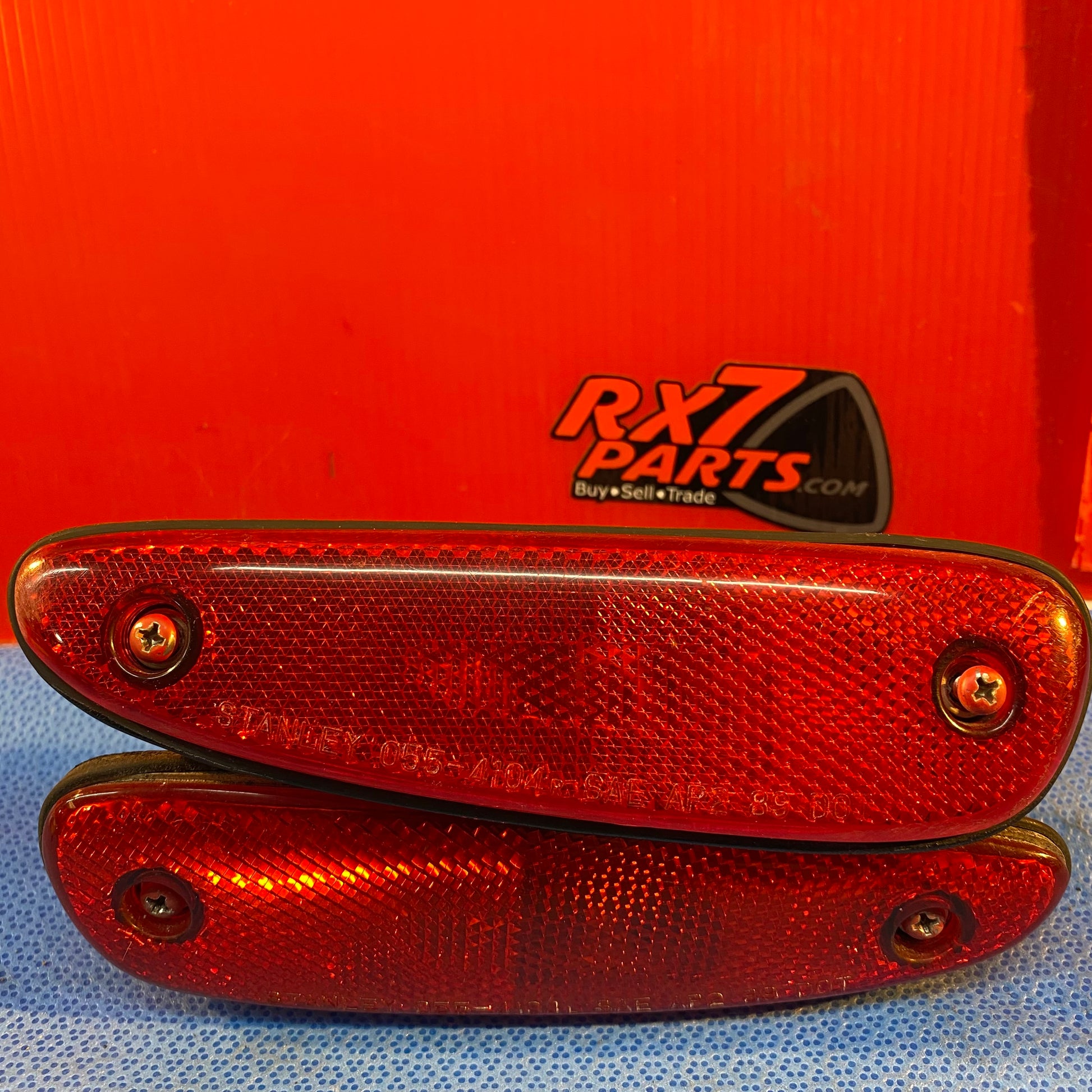 LHD, RHD Stanley Rear Side Marker : Pair Mazda Rx7 FD3S FD S4B10SM2P - RX7Parts