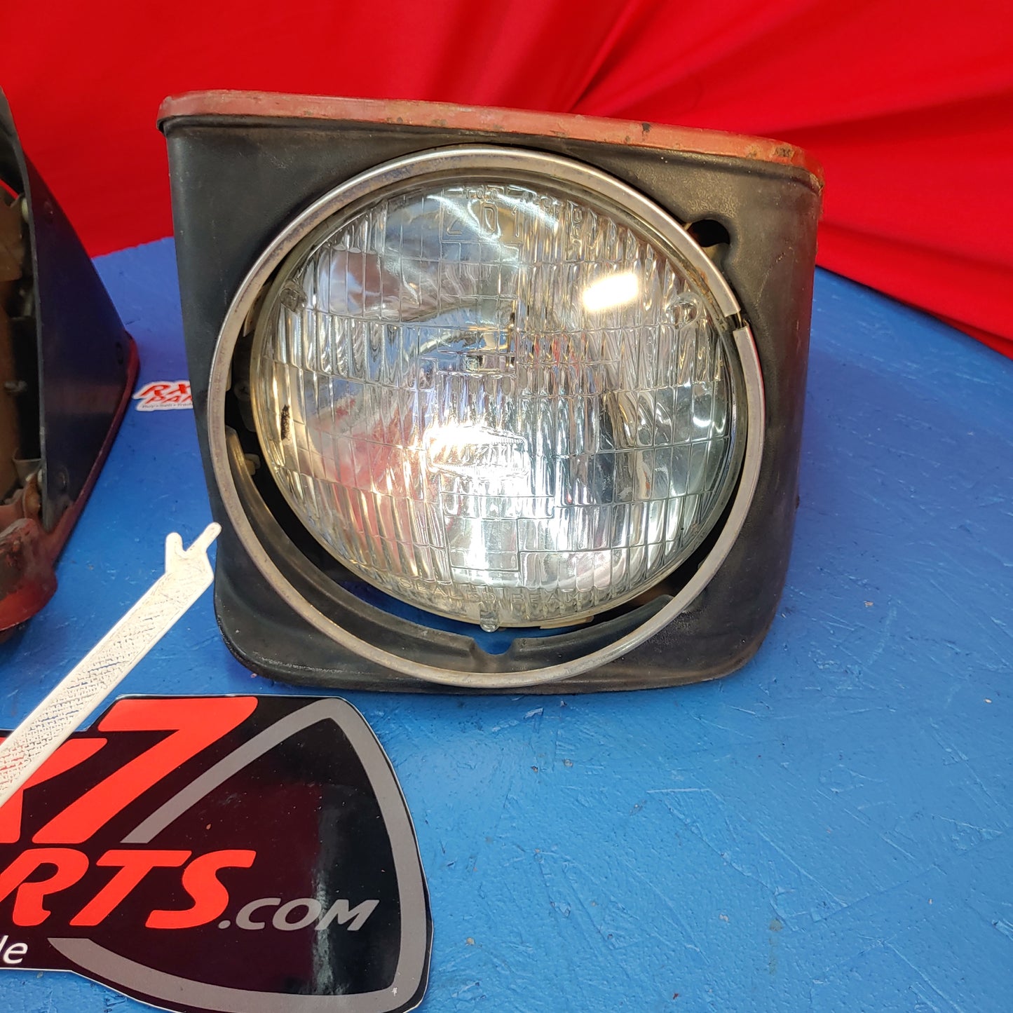 SA/FB Headlight Pair (Red) SA/FB RX7 SA SA22C FB FB3S 79 - 85 Mazda S8B10/1