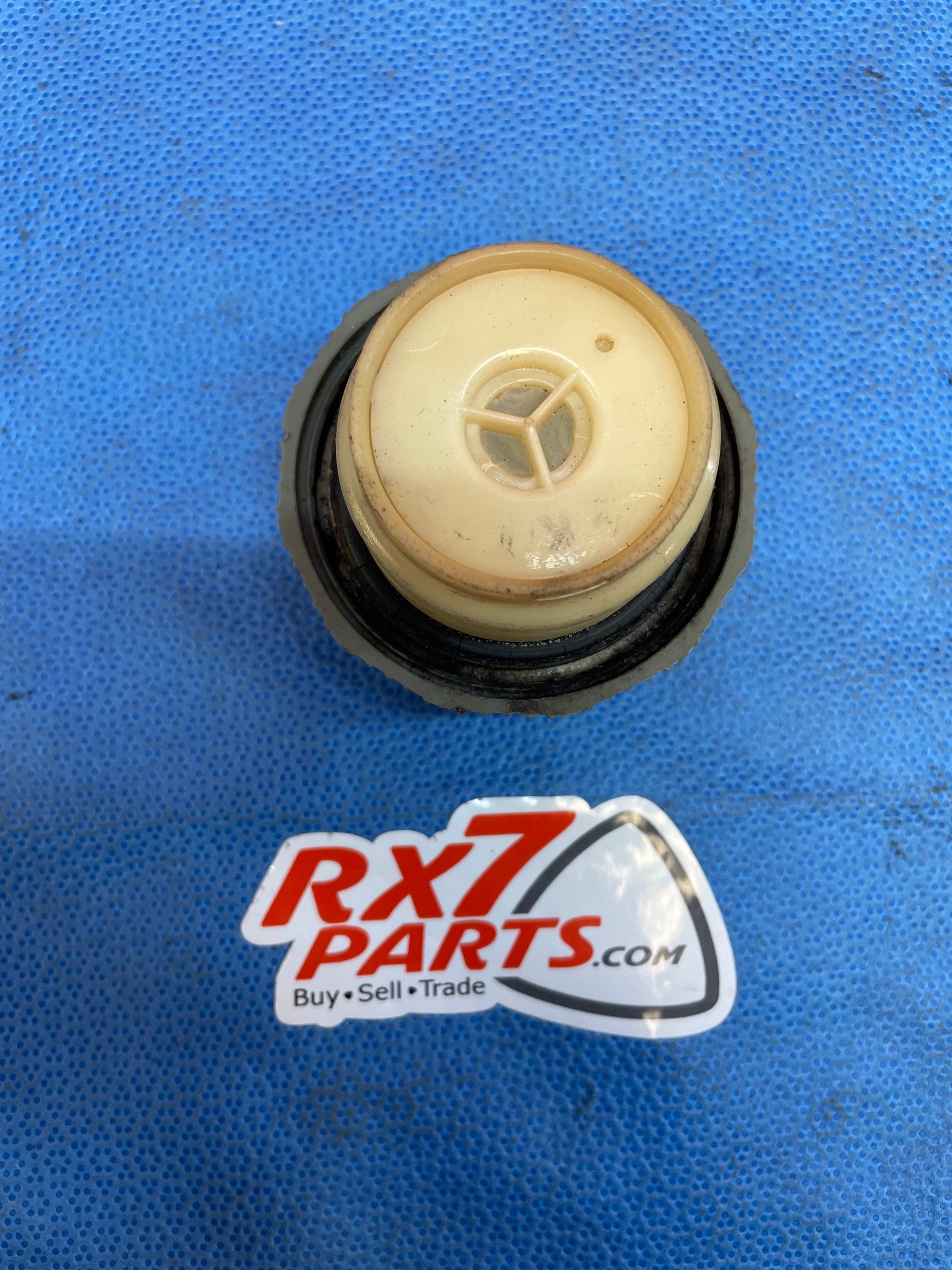 LHD, RHD OEM Gas Fill Cap  Mazda Rx7 FD3S FD S4B8OEGC - RX7Parts