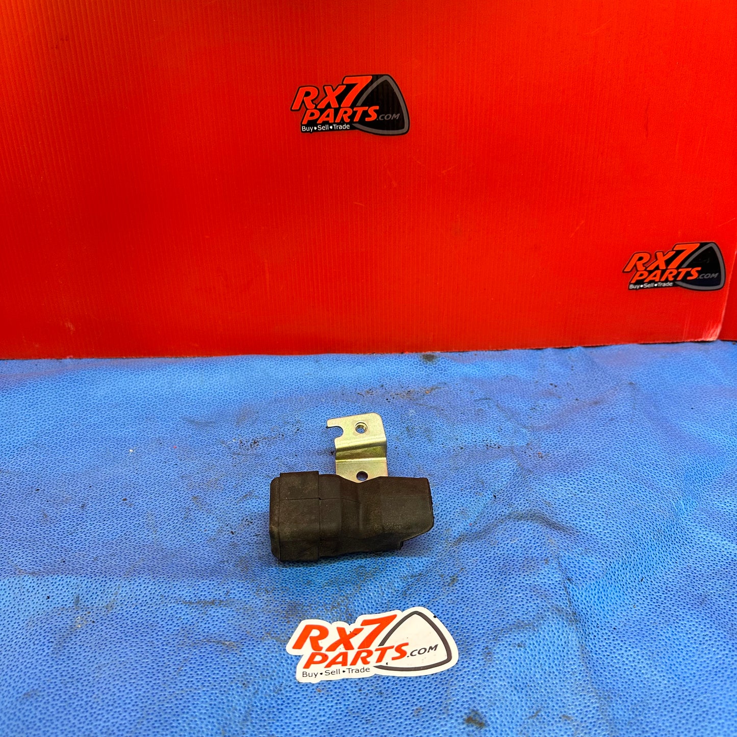 LHD, RHD OEM Relay w bracket  Mazda Rx7 FD3S FD S5B1711