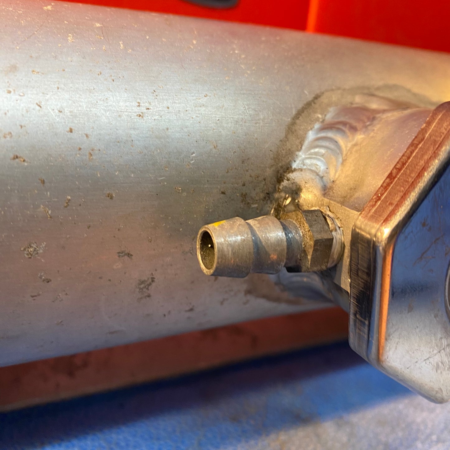 Custom Universal Radiator Expansion Tank   S5B18EXP