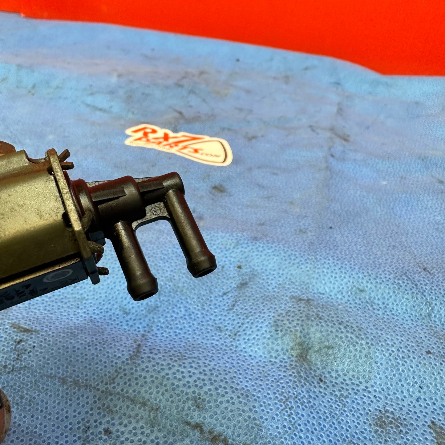 LHD, RHD OEM Purge Valve Solenoid F285 18 741A Mazda Rx7 FD3S FD S5B17 ...