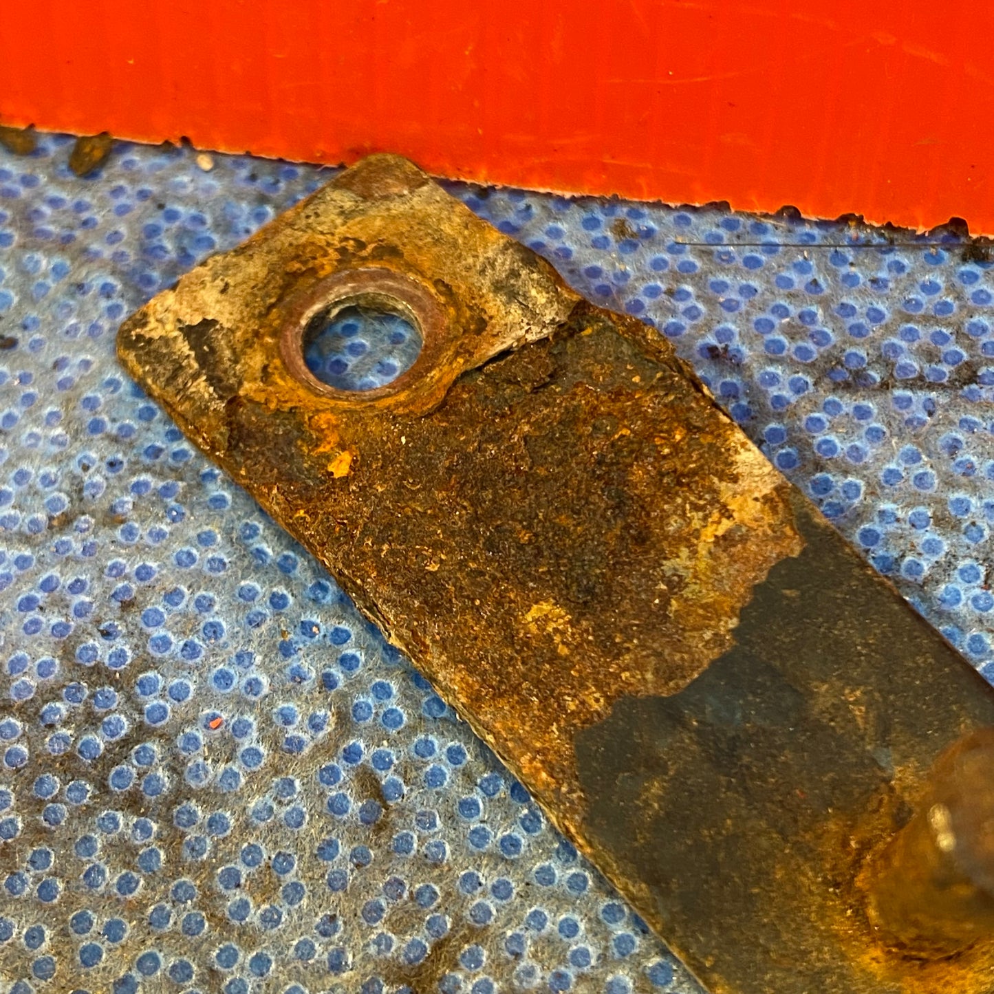 LHD, RHD Floor Mat Retainer   Mazda Rx7 FD3S FD S6B16/3