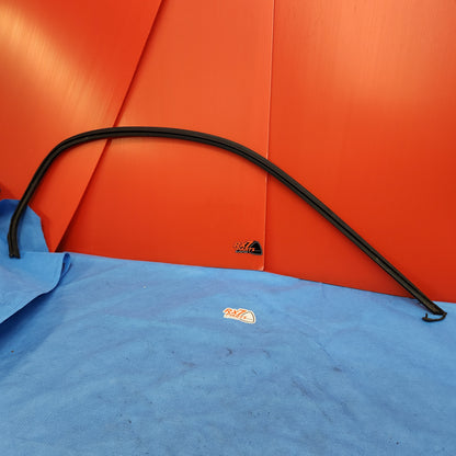 LHD, RHD Used Left Glass Weatherstrip molding L: FD01:58:76YJ   R: FD01:59:76YJ Mazda Rx7 FD3S FD S4b8lgws