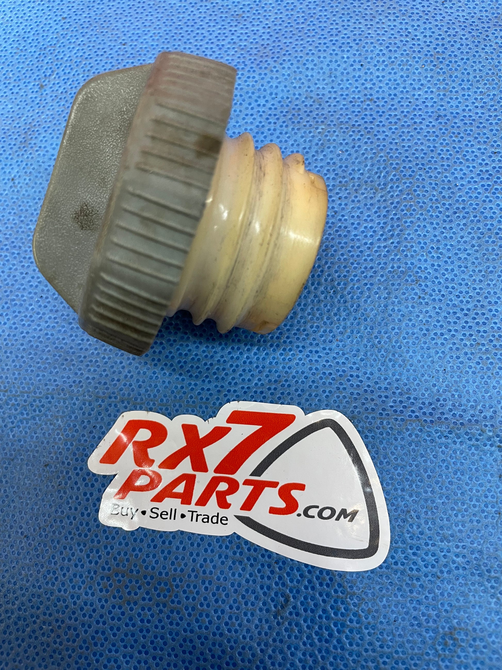 LHD, RHD OEM Gas Fill Cap  Mazda Rx7 FD3S FD S4B8OEGC - RX7Parts