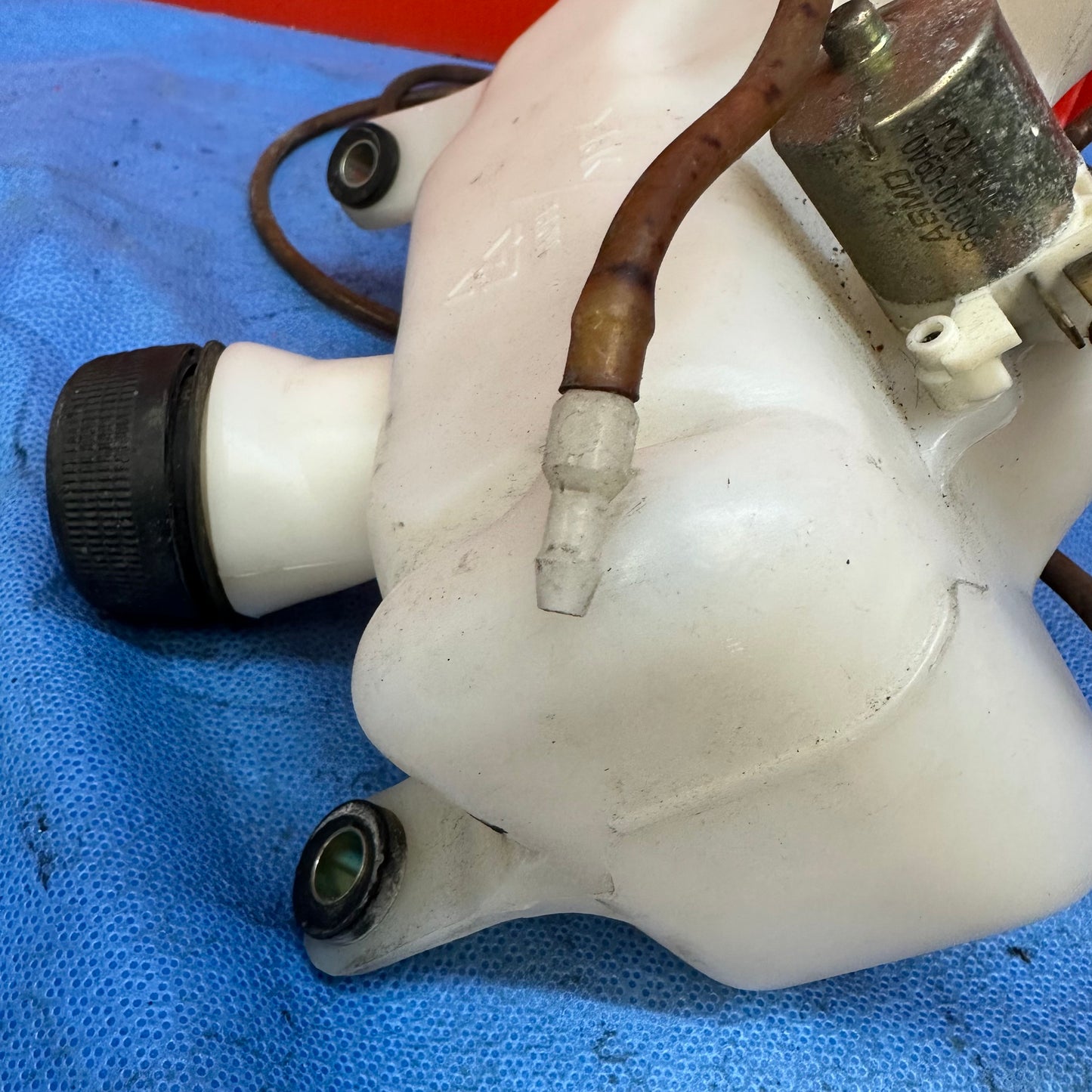 LHD, RHD OEM Rear washer fluid reservoir  Mazda Rx7 FD3S FD S6B19WFL