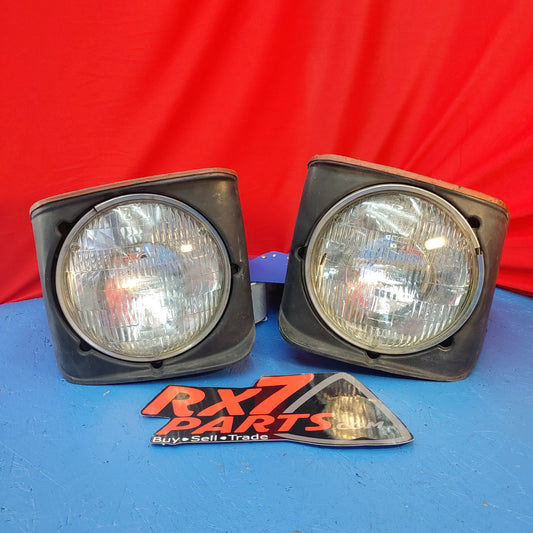 SA/FB Headlight Pair (Red) SA/FB RX7 SA SA22C FB FB3S 79 - 85 Mazda S8B10/1