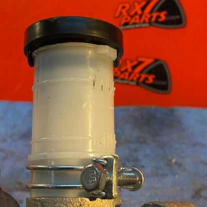 Nissan Clutch Master Cylinder    S7B4/11