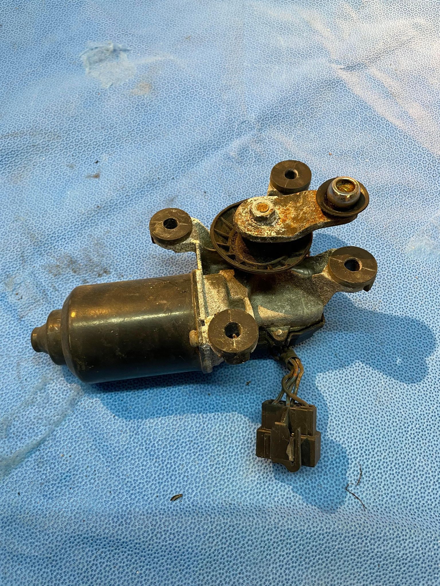 FD3S Mazda Rx7 Front Windshield Wiper Motor RHD - RX7Parts