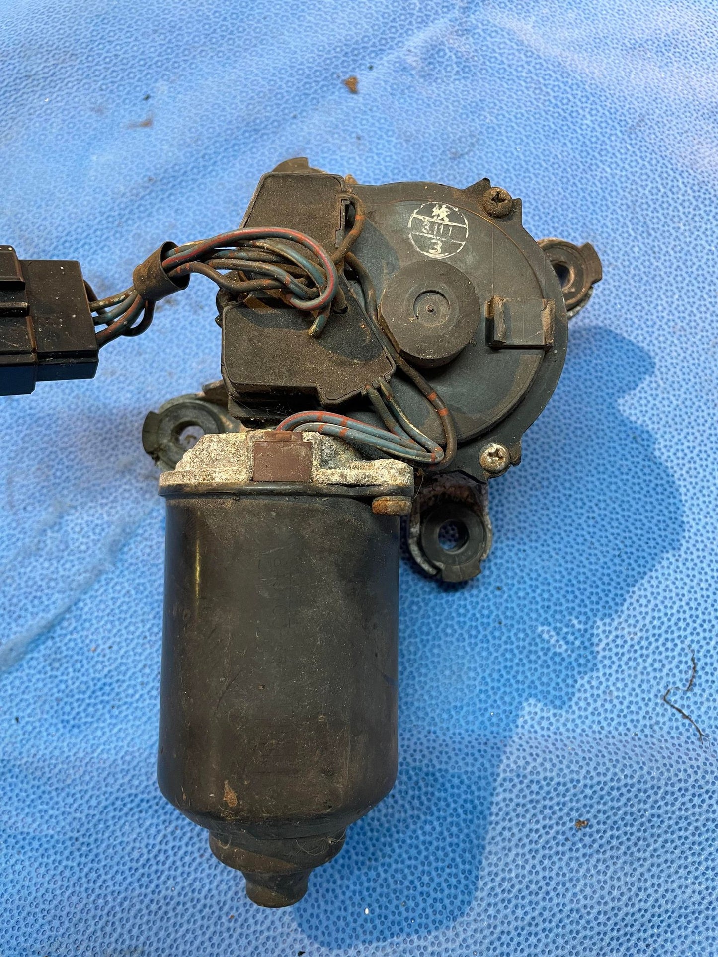 FD3S Mazda Rx7 Front Windshield Wiper Motor RHD - RX7Parts